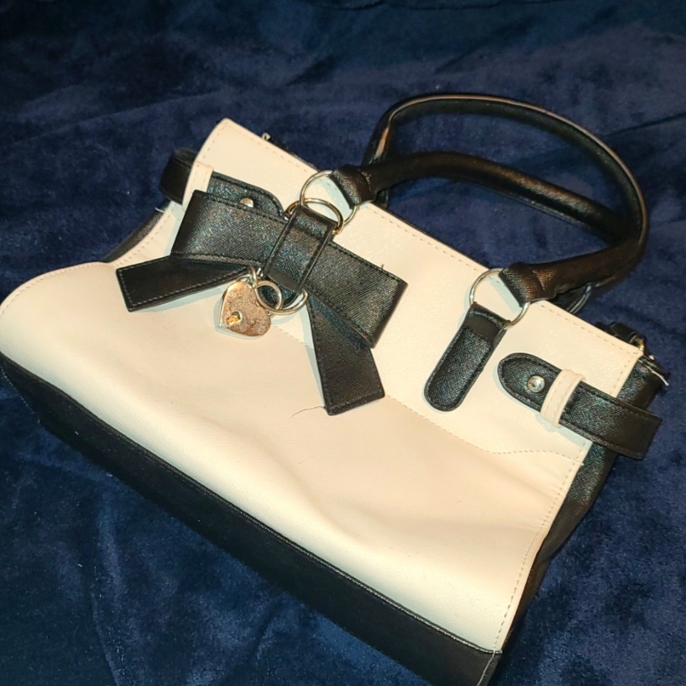 small Claire's purse